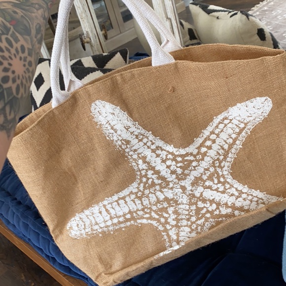 Starfish Woven Beach Bag - Picture 13 of 16